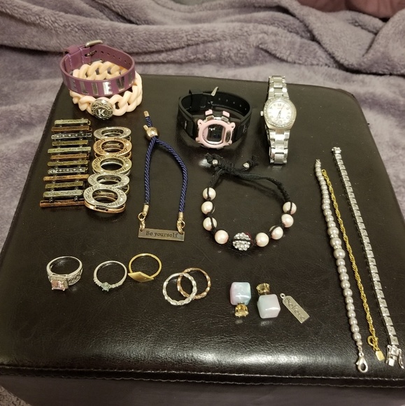 Jewelry - Jewelry Lot FIRM